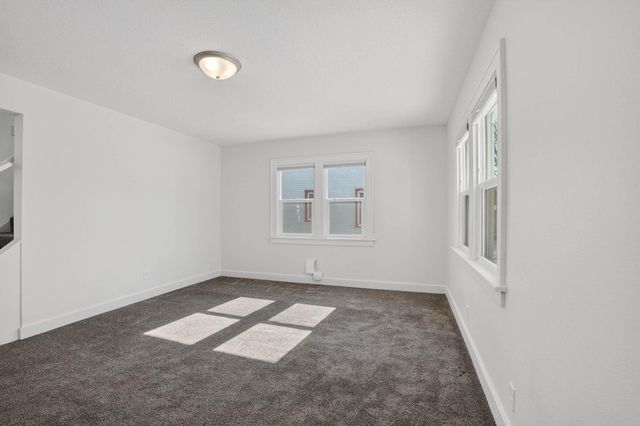 516 Cutler Street, Waterloo, IA 50703