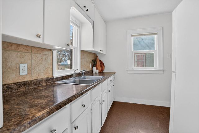 516 Cutler Street, Waterloo, IA 50703