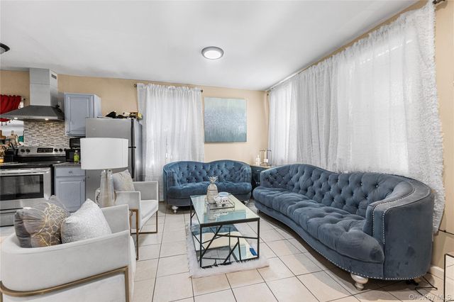 1031 E 216th Street, Bronx, NY 10469