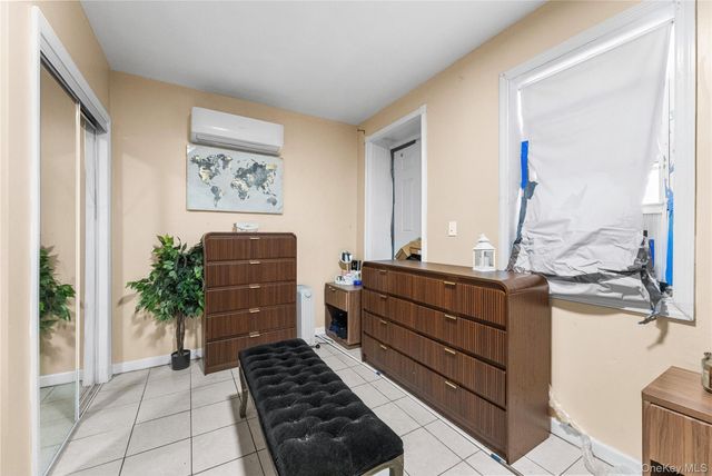 1031 E 216th Street, Bronx, NY 10469