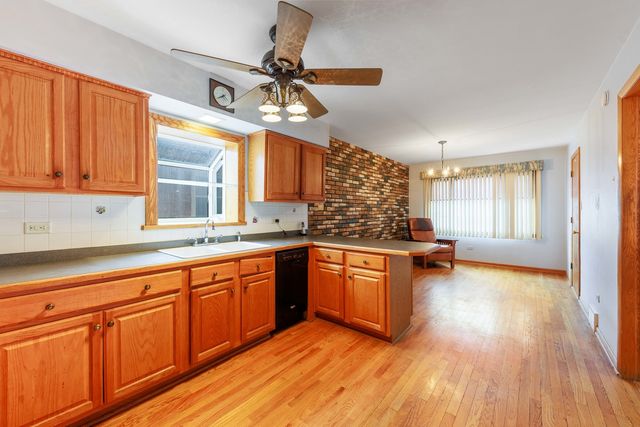 5530 S Merrimac Avenue, Chicago, IL 60638