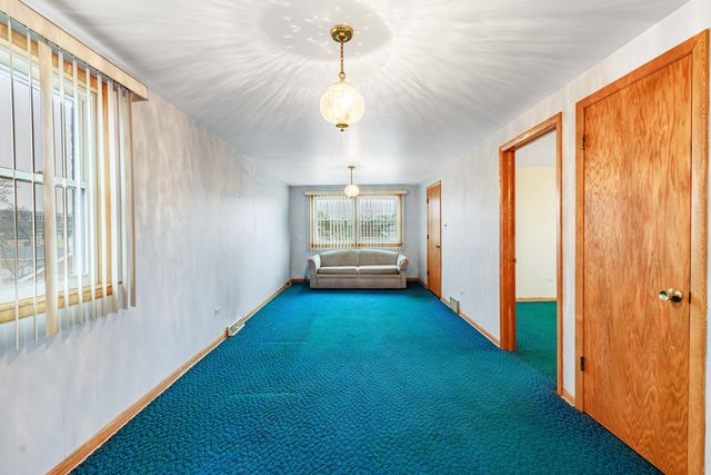 5530 S Merrimac Avenue, Chicago, IL 60638