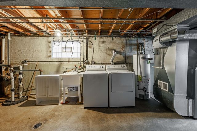 5530 S Merrimac Avenue, Chicago, IL 60638
