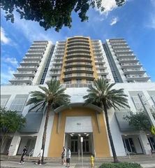 900 SW 8th St 904, Miami, FL 33130