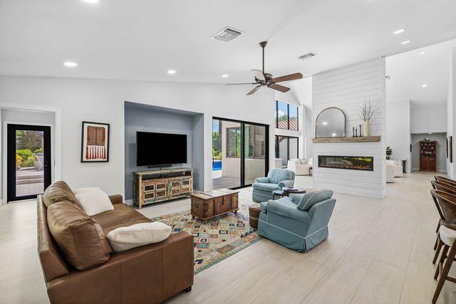 4832 Chamal Circle, Boca Raton, FL 33487
