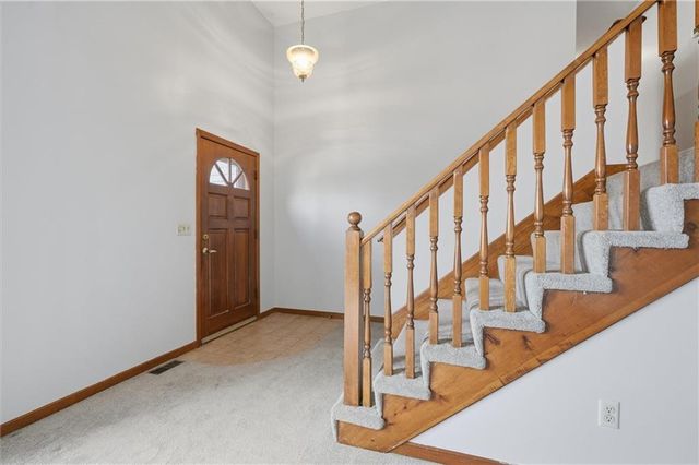 100 Lakeland Drive, Smithville, MO 64089