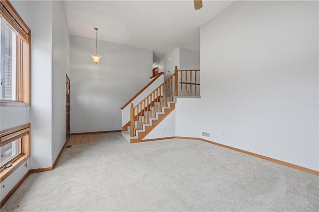 100 Lakeland Drive, Smithville, MO 64089