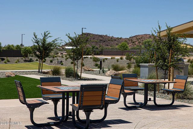 14842 W WHITEHORN Way, Surprise, AZ 85387