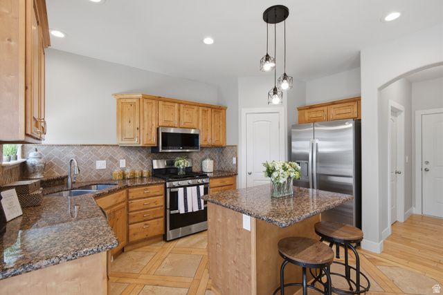 1252 S SKYLINE RD, Saratoga Springs, UT 84045
