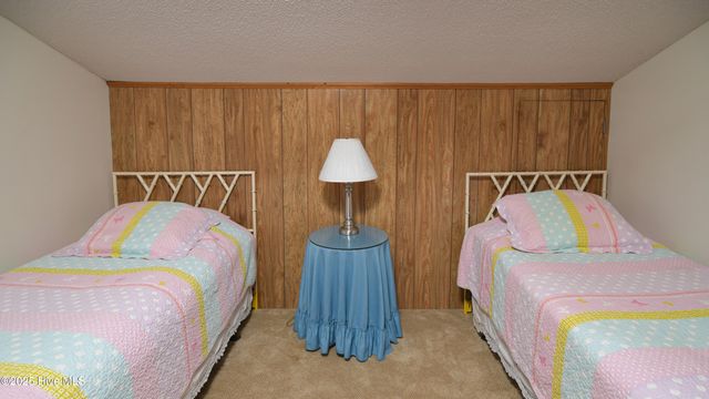 941 Ocean Boulevard W, Holden Beach, NC 28462