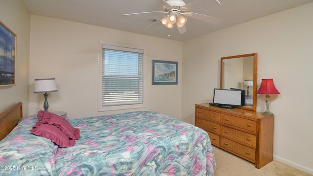 941 Ocean Boulevard W, Holden Beach, NC 28462