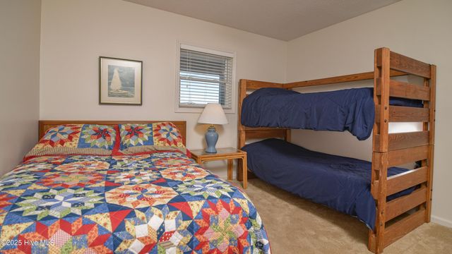 941 Ocean Boulevard W, Holden Beach, NC 28462