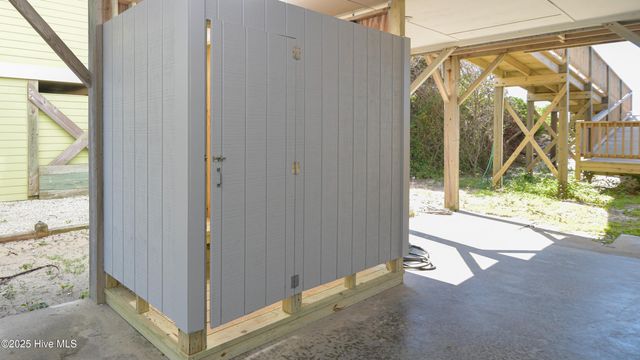 941 Ocean Boulevard W, Holden Beach, NC 28462