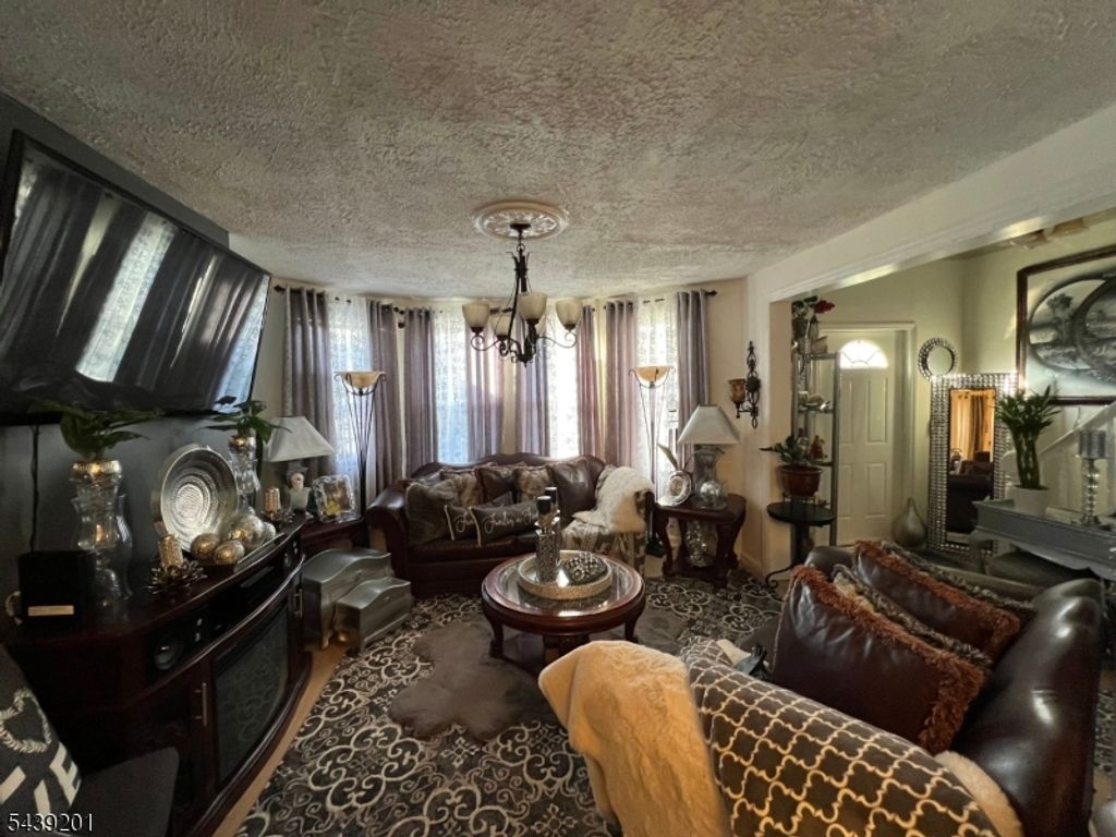 453 E 23Rd St, Paterson City, NJ 07514 — photo 3