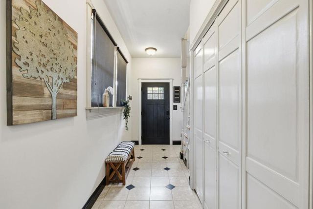 8 Central Court, Los Gatos, CA 95030