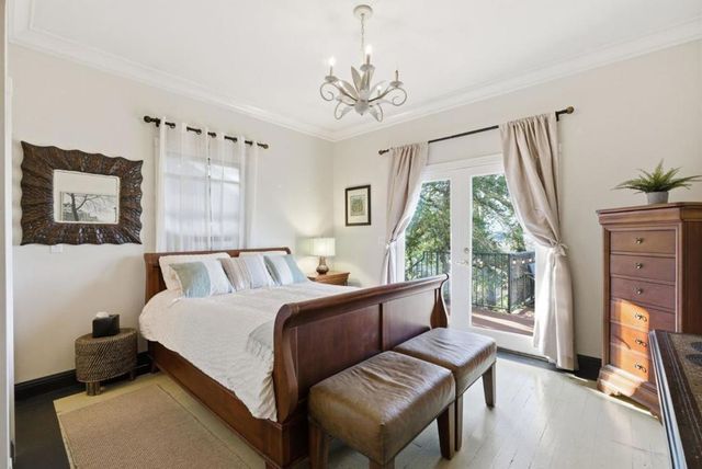 8 Central Court, Los Gatos, CA 95030