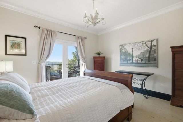 8 Central Court, Los Gatos, CA 95030