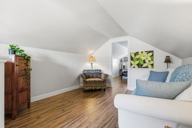 8 Central Court, Los Gatos, CA 95030