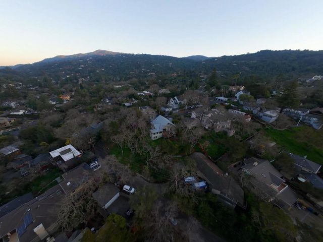 8 Central Court, Los Gatos, CA 95030