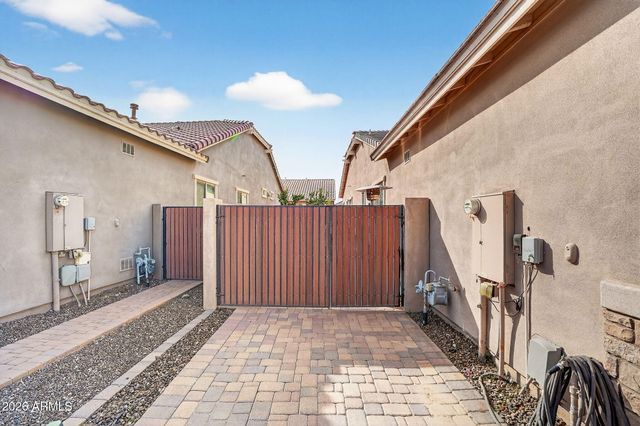 3565 E LANTANA Drive, Chandler, AZ 85286