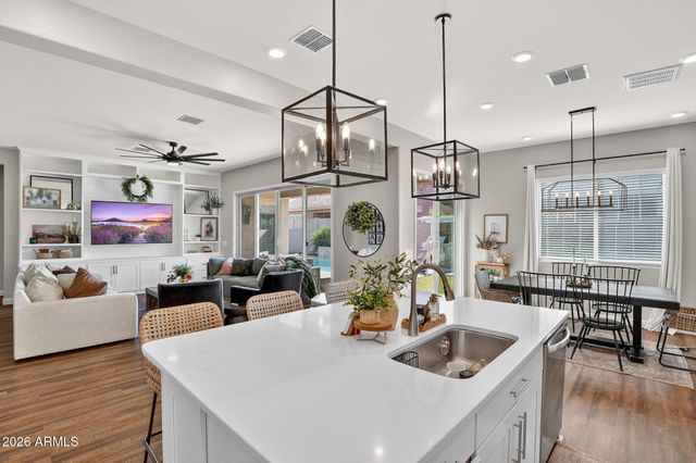 3565 E LANTANA Drive, Chandler, AZ 85286