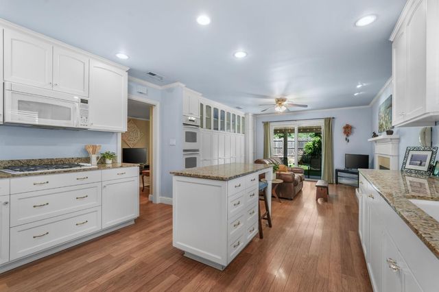 2276 El Cejo Cir, Rancho Cordova, CA 95670