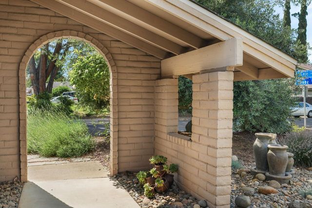 2276 El Cejo Cir, Rancho Cordova, CA 95670