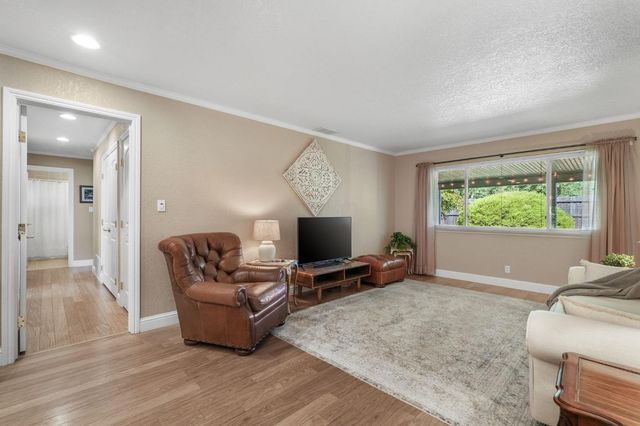 2276 El Cejo Cir, Rancho Cordova, CA 95670