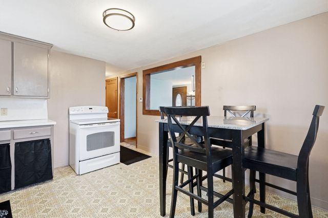 100 Lang St, Springfield, MA 01104