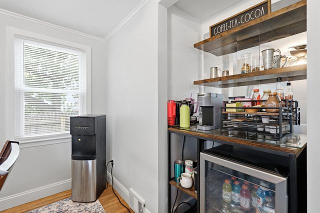 100 Lang St, Springfield, MA 01104