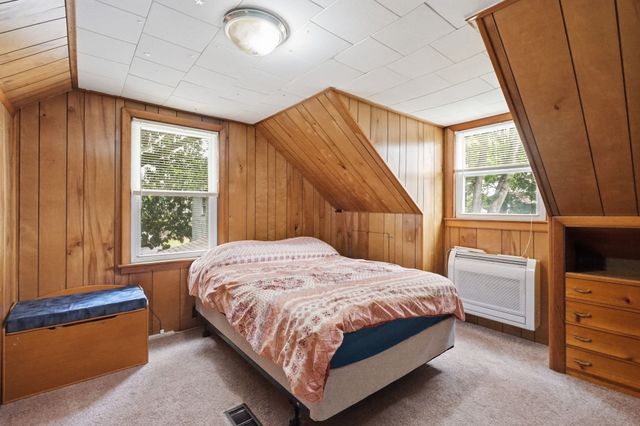 100 Lang St, Springfield, MA 01104