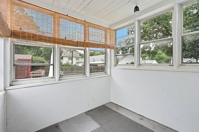 100 Lang St, Springfield, MA 01104