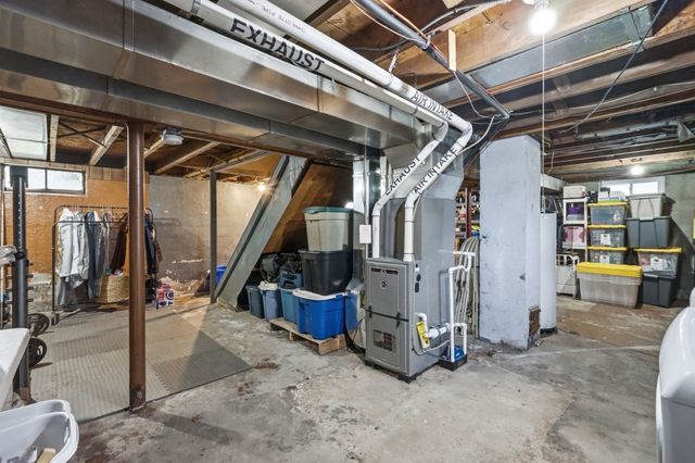 100 Lang St, Springfield, MA 01104