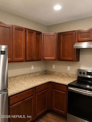 763 N CAHOON Road N, Jacksonville, FL 32220