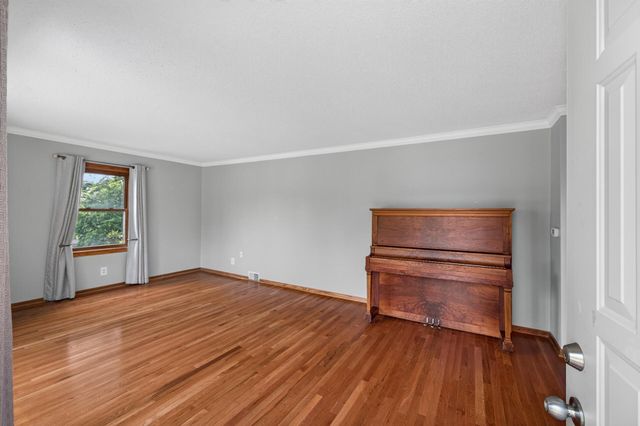 2559 Clarence Street, Maplewood, MN 55109