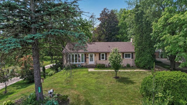 2559 Clarence Street, Maplewood, MN 55109