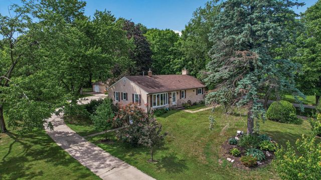2559 Clarence Street, Maplewood, MN 55109