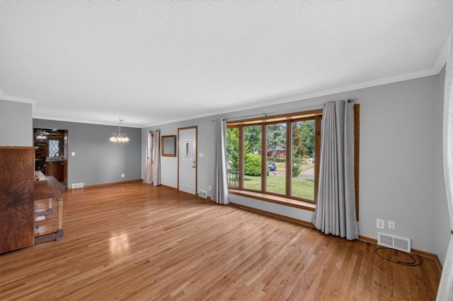 2559 Clarence Street, Maplewood, MN 55109