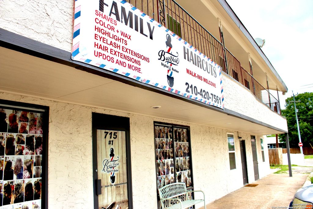 715 New Laredo Hwy, San Antonio, TX 78211