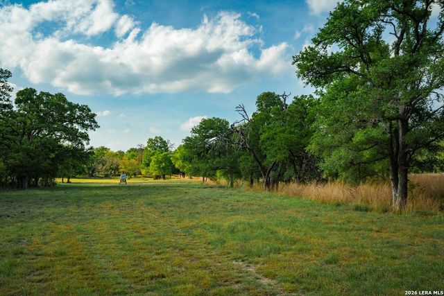 718 Ranch to Market 473, Comfort, TX 78013