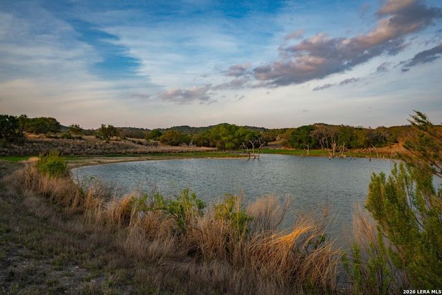 718 Ranch to Market 473, Comfort, TX 78013