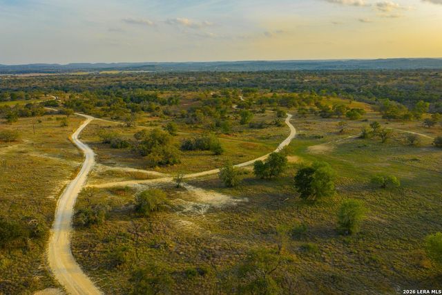 718 Ranch to Market 473, Comfort, TX 78013