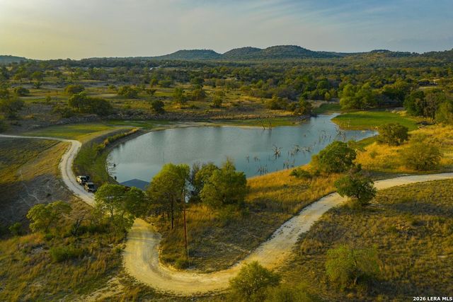 718 Ranch to Market 473, Comfort, TX 78013