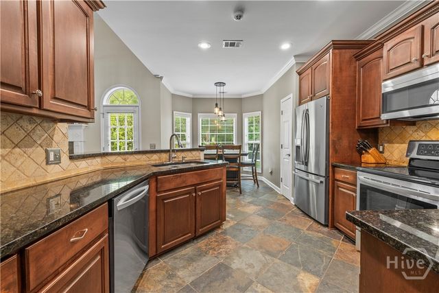 317 McGregor Circle, Richmond Hill, GA 31324