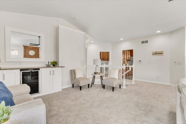 1909 E 58th Street, Davenport, IA 52807