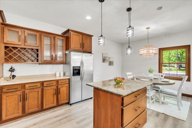 1909 E 58th Street, Davenport, IA 52807
