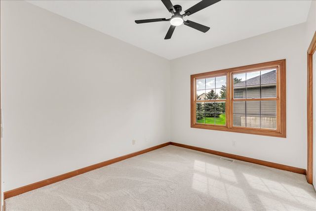 1909 E 58th Street, Davenport, IA 52807