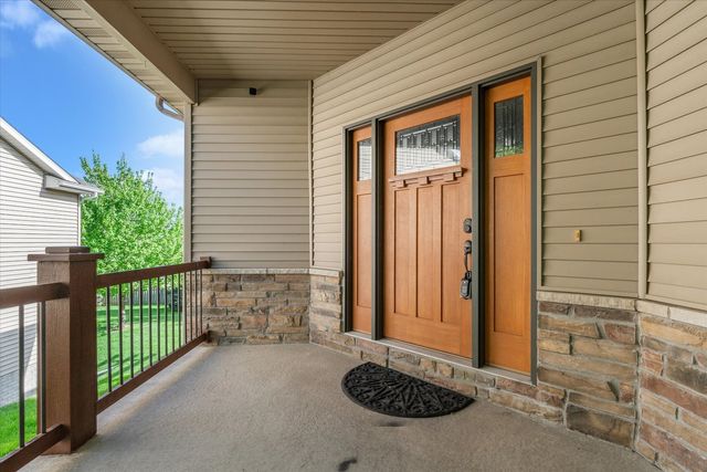 1909 E 58th Street, Davenport, IA 52807