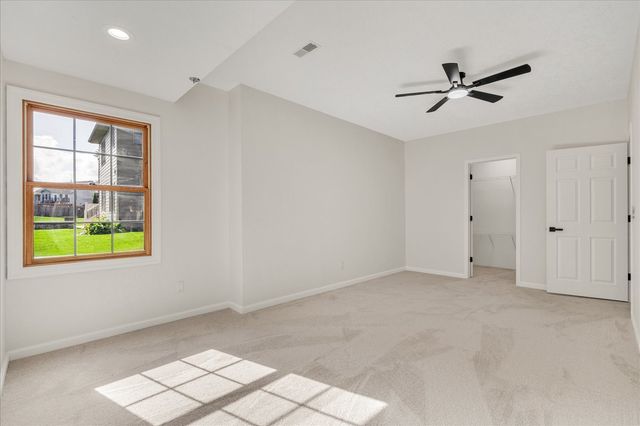 1909 E 58th Street, Davenport, IA 52807