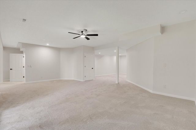 1909 E 58th Street, Davenport, IA 52807